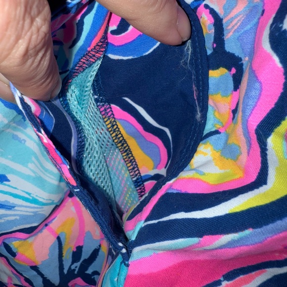 Lilly Pulitzer Women's Size Small Run Around Shorts Floral Pink Blue Beach 29522 - Picture 4 of 9